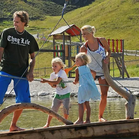 Zillertal By Alps Apartahotel Fügen