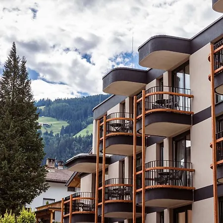 Zillertal By Alps * Fügen