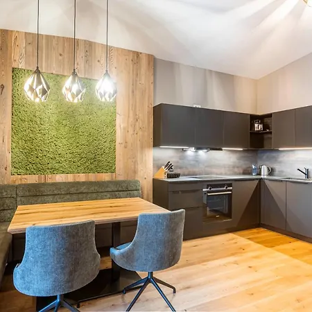 Zillertal By Alps Apartahotel 4*