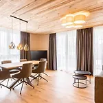 Apart-hotel Zillertal By Alps Fügen